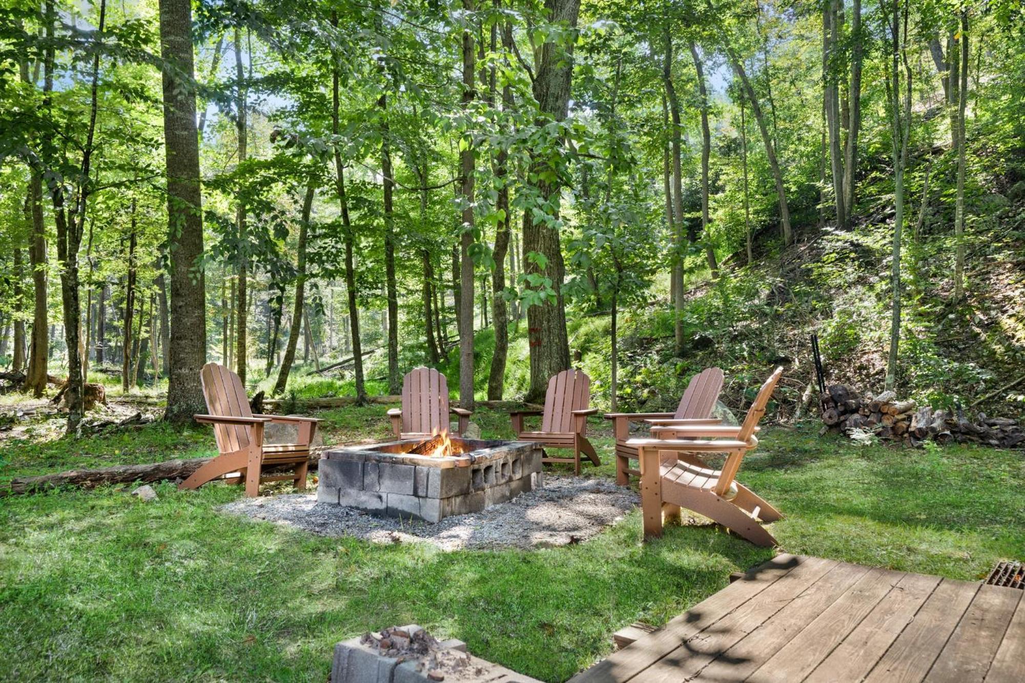 River Access W Hot Tub, Grill, Wifi, & Fire Pit! 로스트시티 외부 사진